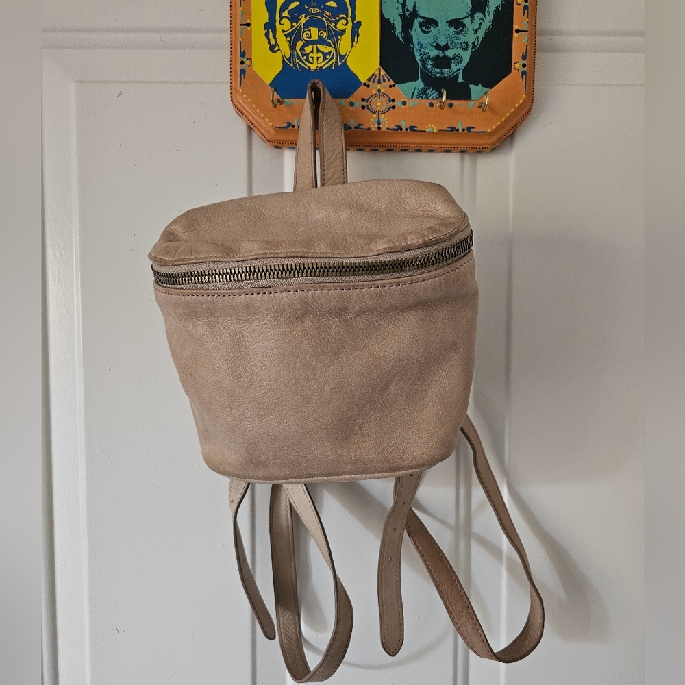 Margot small‎ minimalist beige leather backpack